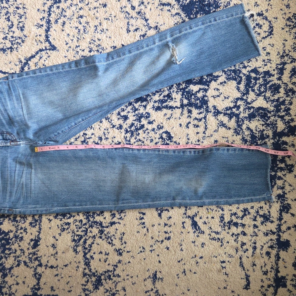 Madewell Women's Skinny Jeans in Light Blue - Picture 9 of 11